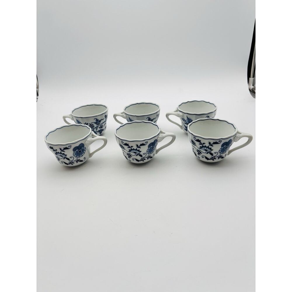 Vintage Blue Danube Set of 6 Tea Cups Blue Onion Pattern Tripod Handle VG Cond